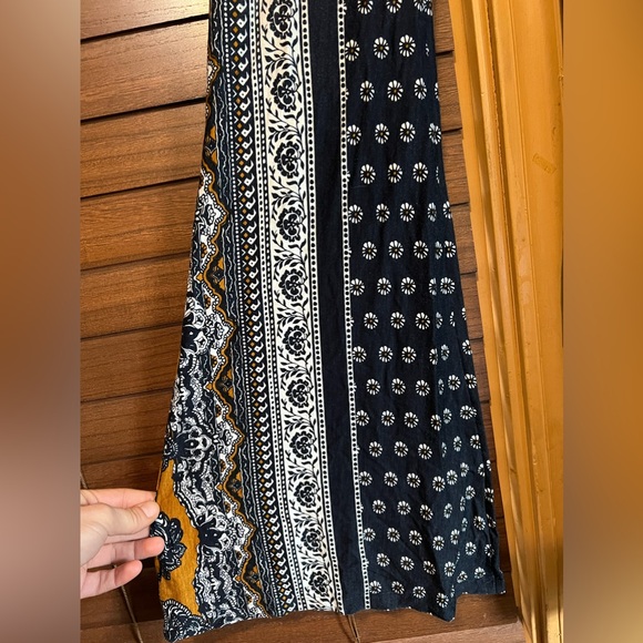 S Novella Royale Janis Bell Bottoms in Navy Daisy - Picture 3 of 10